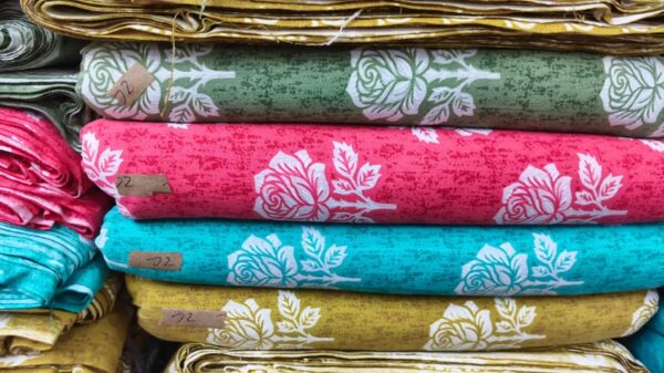 fabric (18) Large Floral Printed Cotton Fabric