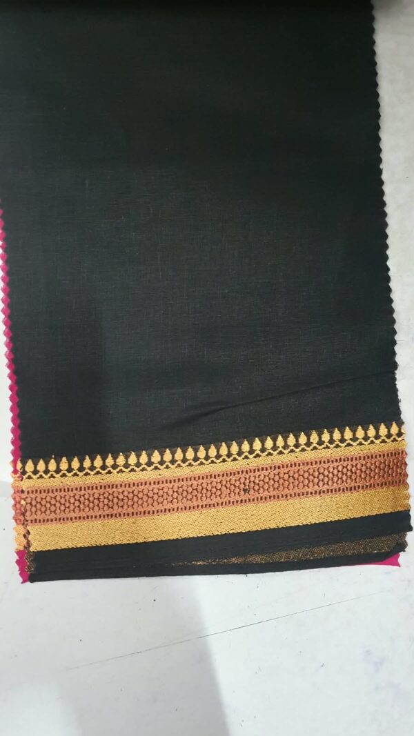 rborder-black R.Border